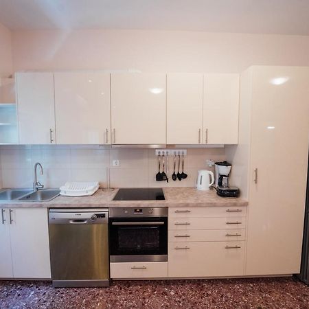 Luxury Apartment In Plaka - Acropolis Athena Bagian luar foto