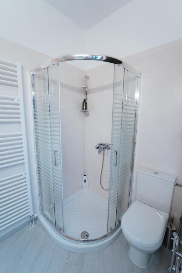 Luxury Apartment In Plaka - Acropolis Athena Bagian luar foto